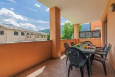 Apartment in Mandello del Lario - Sunflowers Home