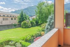 Apartment in Mandello del Lario - Sunflowers Home